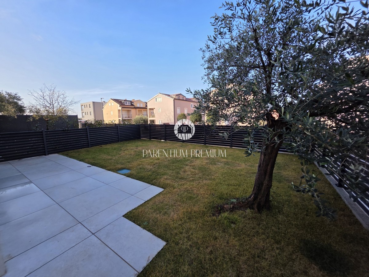 Poreč, terraced house 800 m from the sea