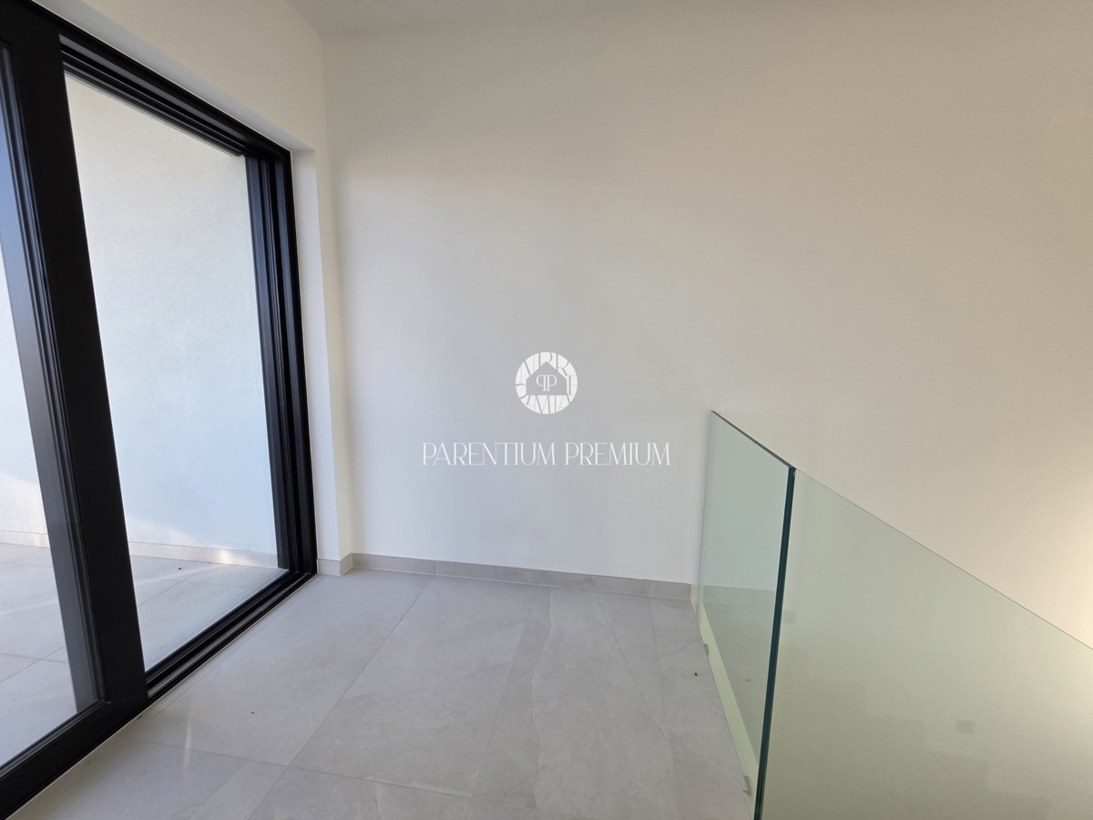 Poreč, terraced house 800 m from the sea