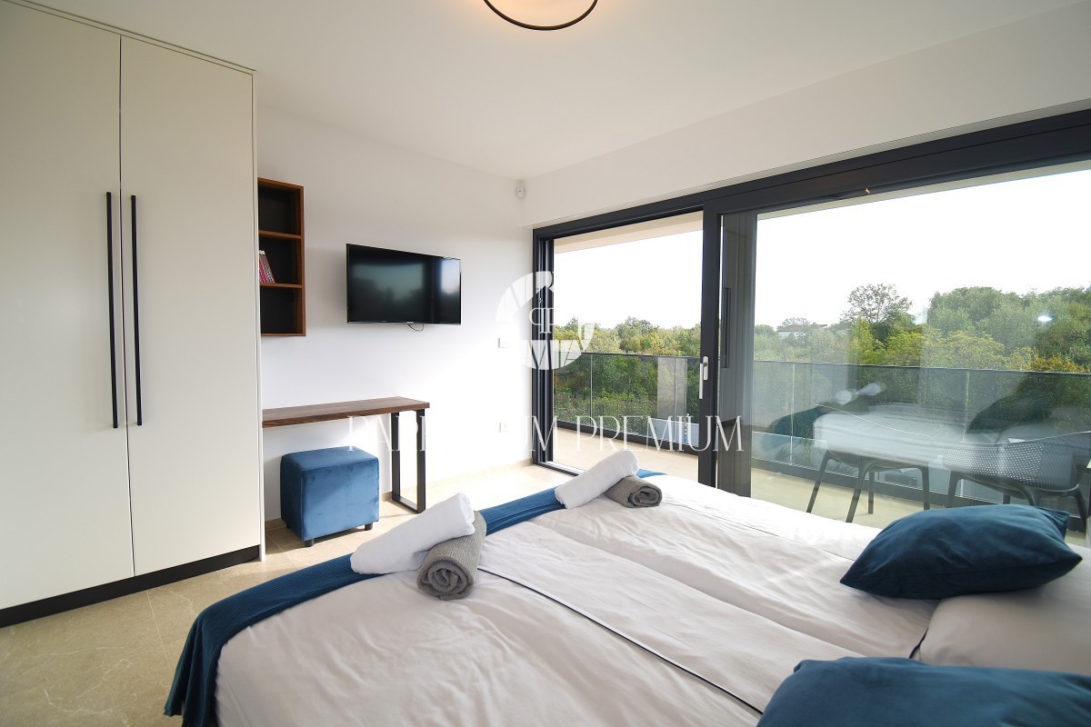 Villa di lusso con piscina, sauna e jacuzzi, a 2 km da Parenzo e dal mare