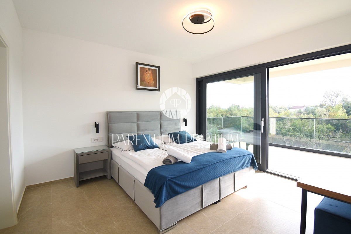 Villa di lusso con piscina, sauna e jacuzzi, a 2 km da Parenzo e dal mare