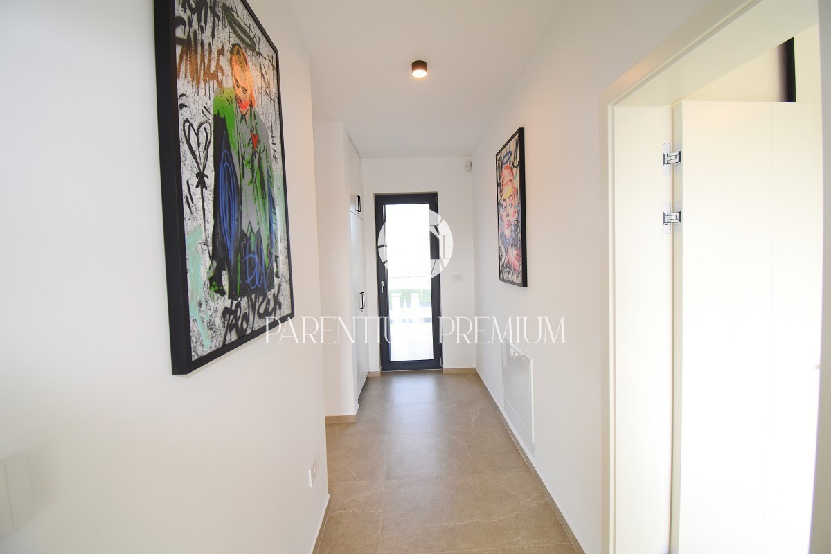 Villa di lusso con piscina, sauna e jacuzzi, a 2 km da Parenzo e dal mare