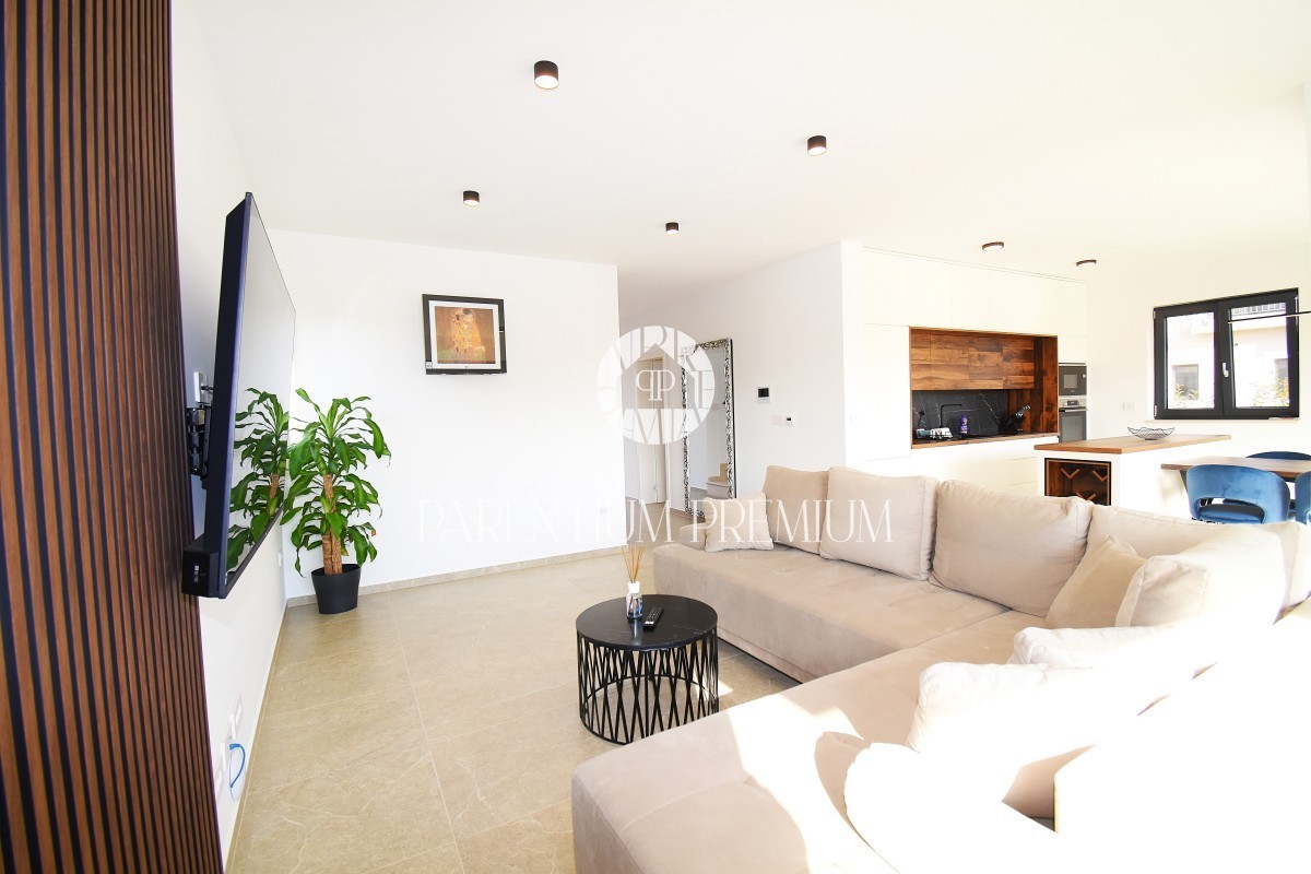 Villa di lusso con piscina, sauna e jacuzzi, a 2 km da Parenzo e dal mare