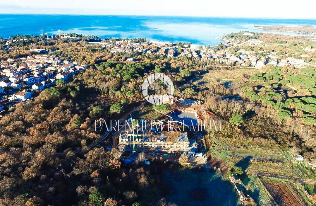 Appartamento di lusso con ampio balcone e bellissima vista sul mare