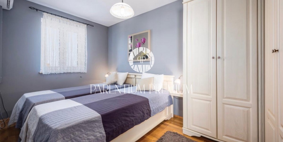 Casa bifamiliare con piscina - 200m dal mare