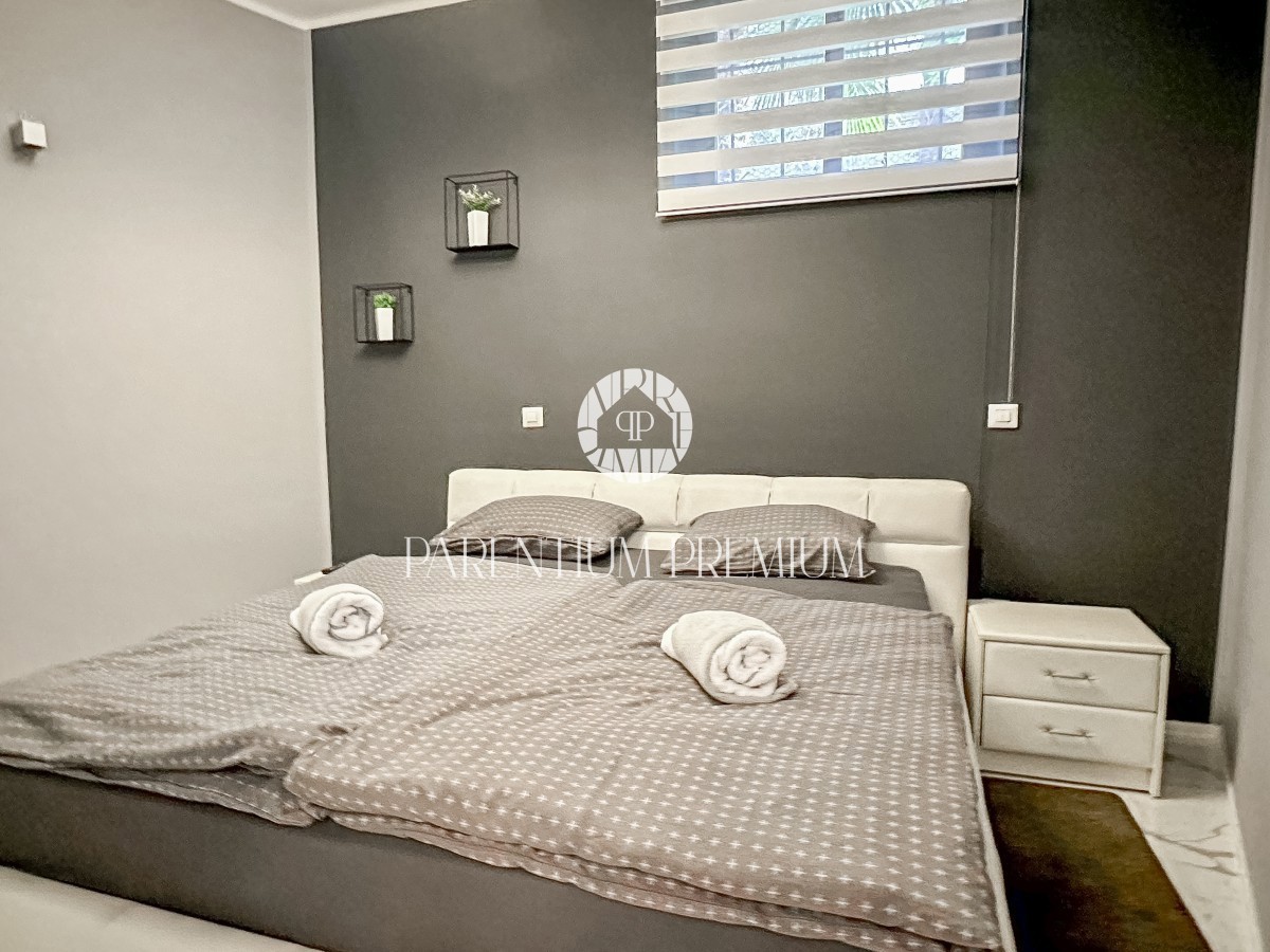Poreč centro - Appartamento al piano terra a 30m dal mare