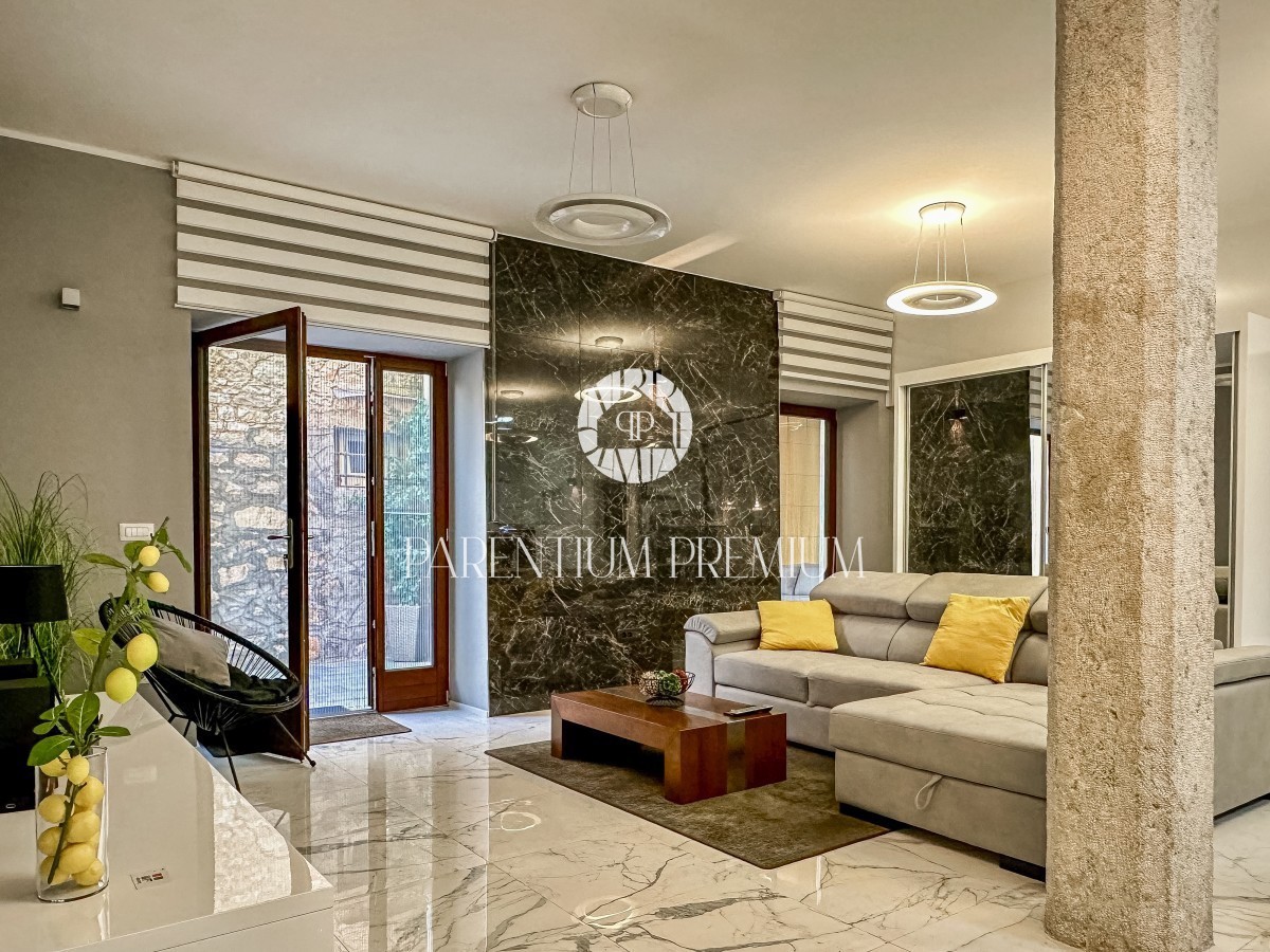 Poreč centro - Appartamento al piano terra a 30m dal mare
