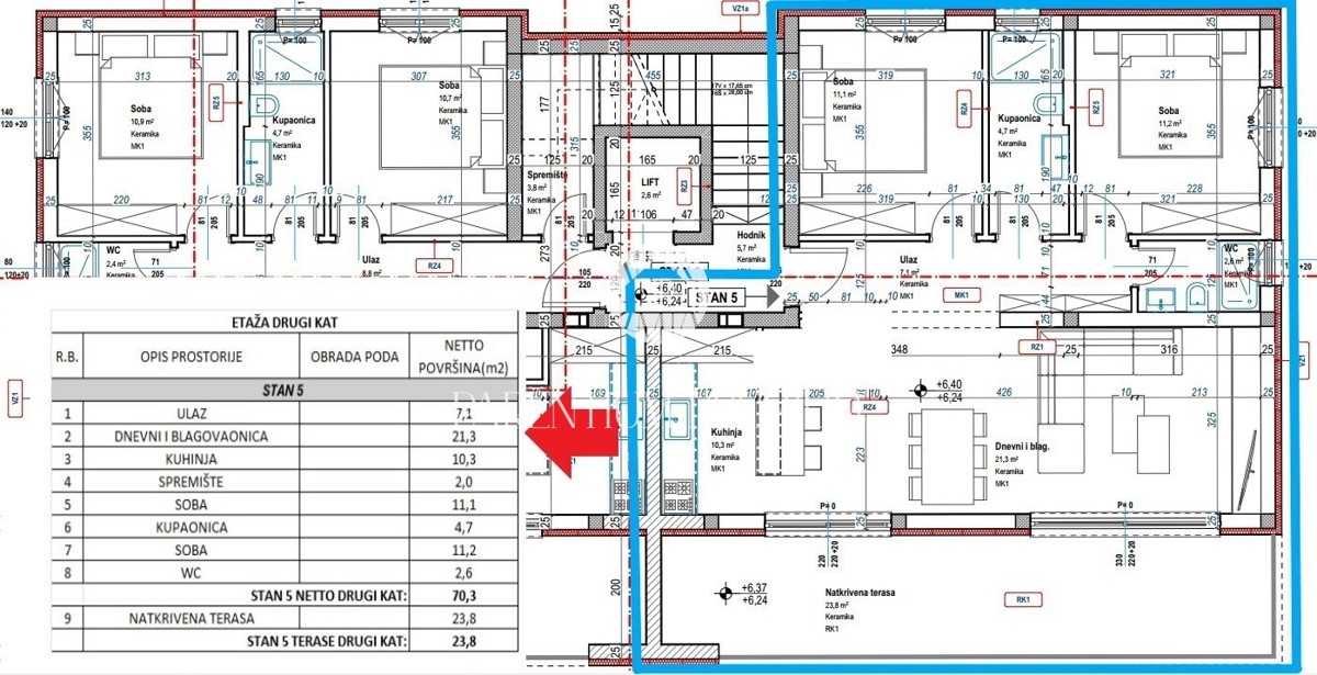 Appartamento moderno in edificio con ascensore e vista mare