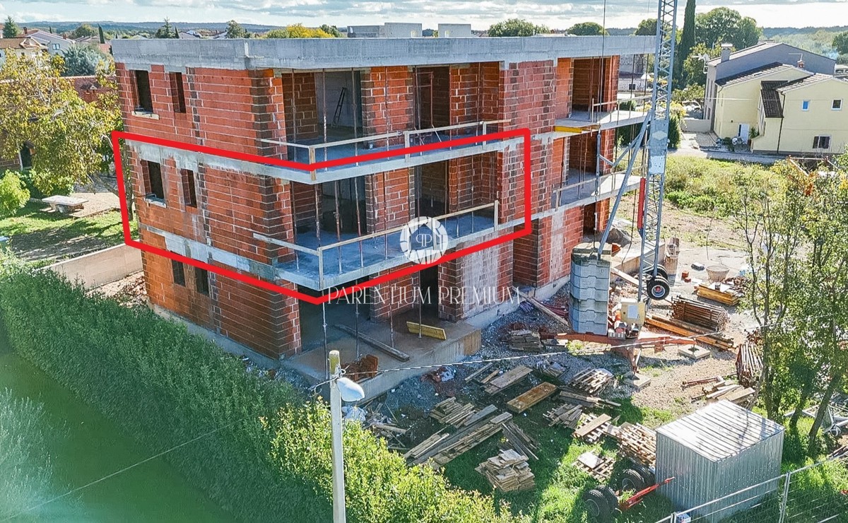 Appartamento moderno al 1° piano con ampia terrazza e vista mare