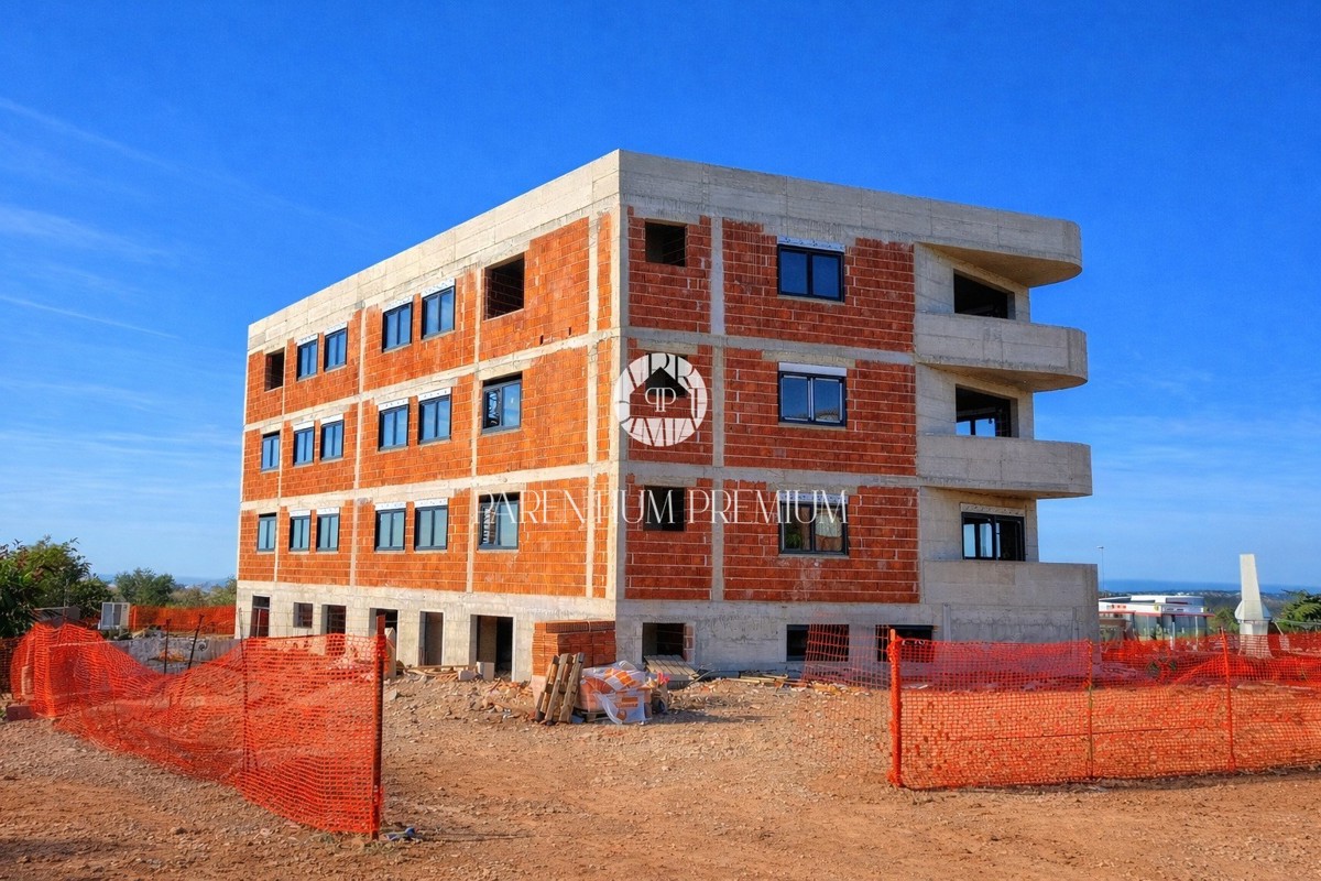 Moderno appartamento con vista aperta sul mare al 3° piano, edificio con ascensore