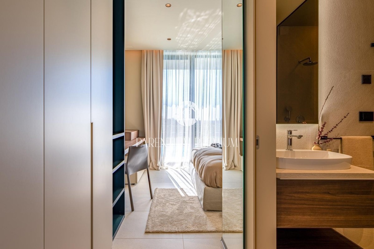 Villa di lusso con piscina e vista panoramica sul mare