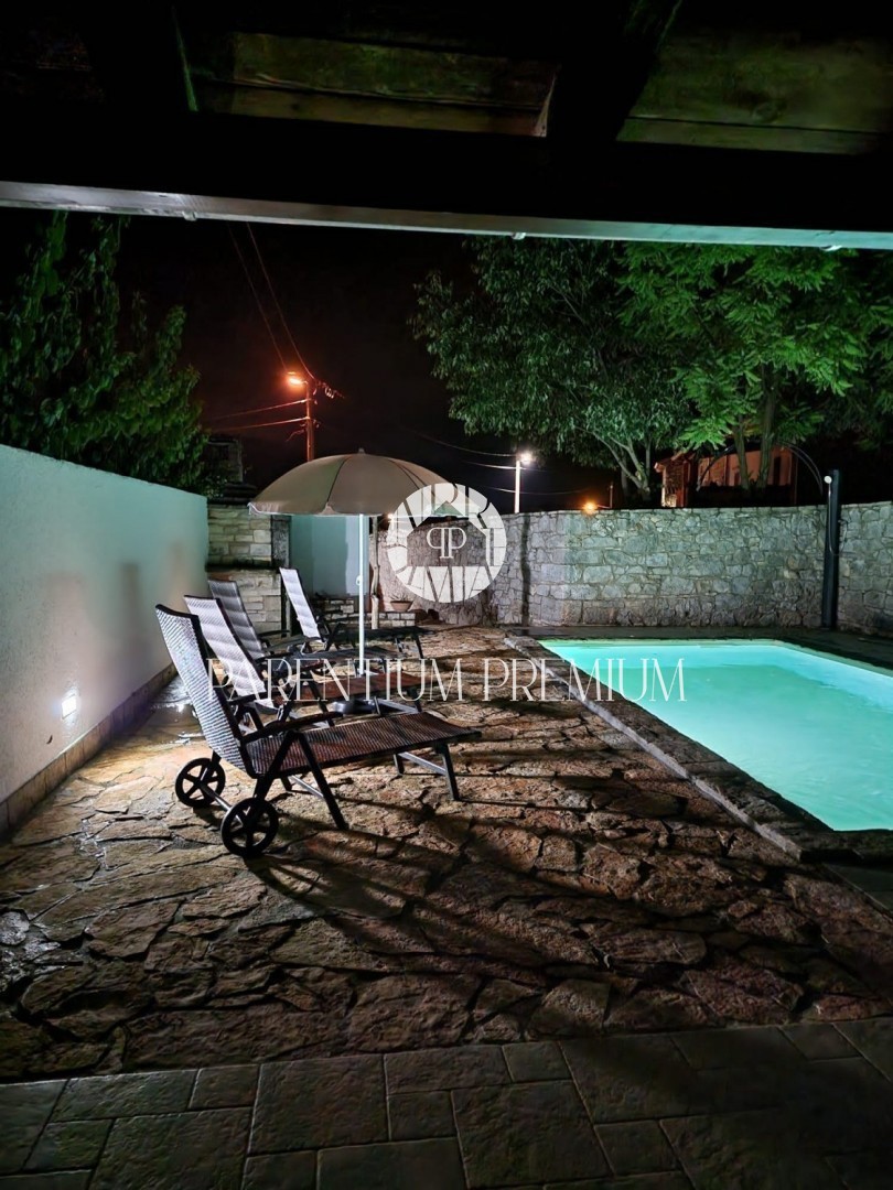 Autentica casa in pietra istriana con piscina e fascino mediterraneo