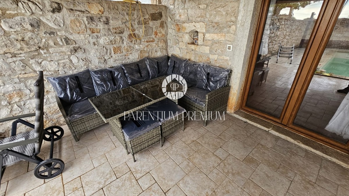 Autentica casa in pietra istriana con piscina e fascino mediterraneo