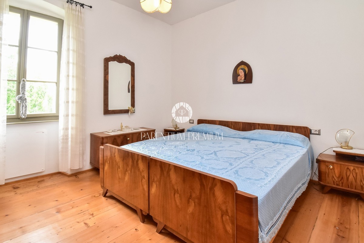 Autentica casa in pietra istriana con ampio giardino – a 1000 m dal mare