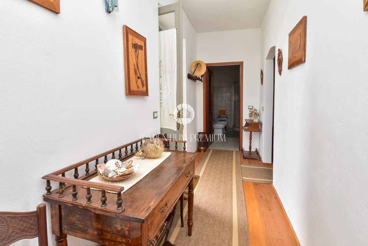 Autentica casa in pietra istriana con ampio giardino – a 1000 m dal mare