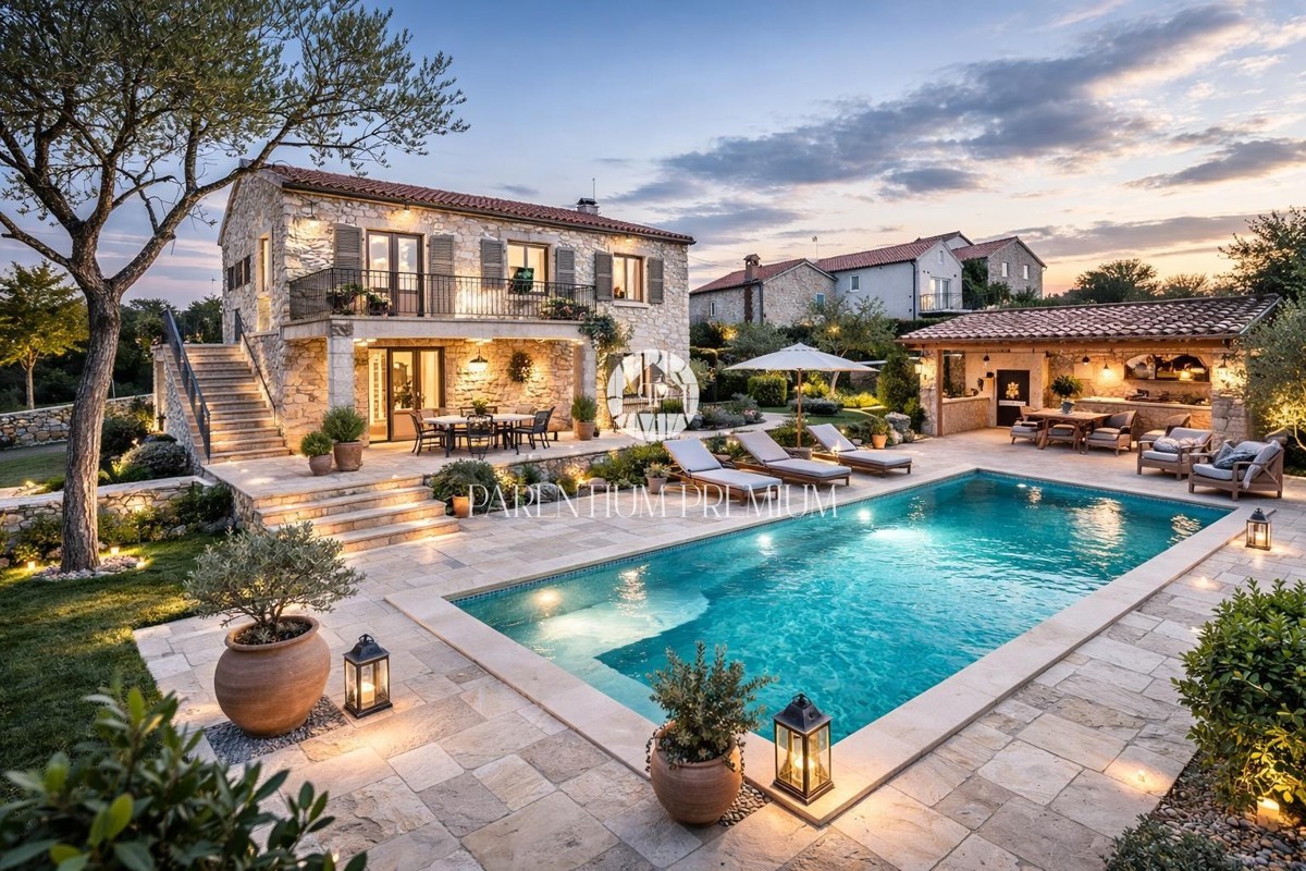 Autentica casa in pietra istriana da ristrutturare nei pressi di Umago