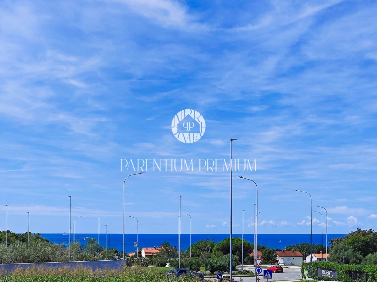 Casa moderna e di qualità in un'ottima posizione con vista vicino alla spiaggia