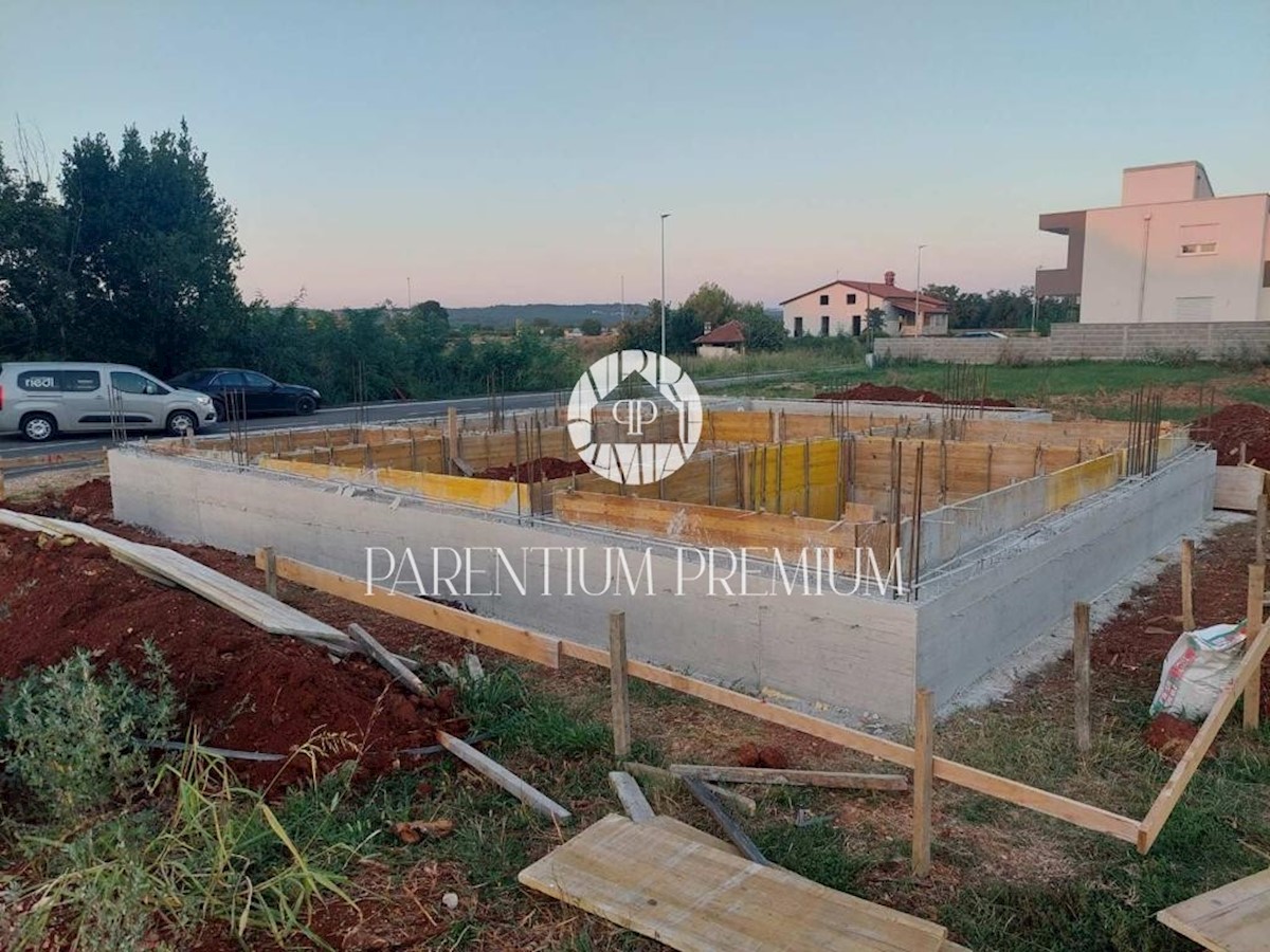 Villa con piscina a 4 km dal mare e dal centro città