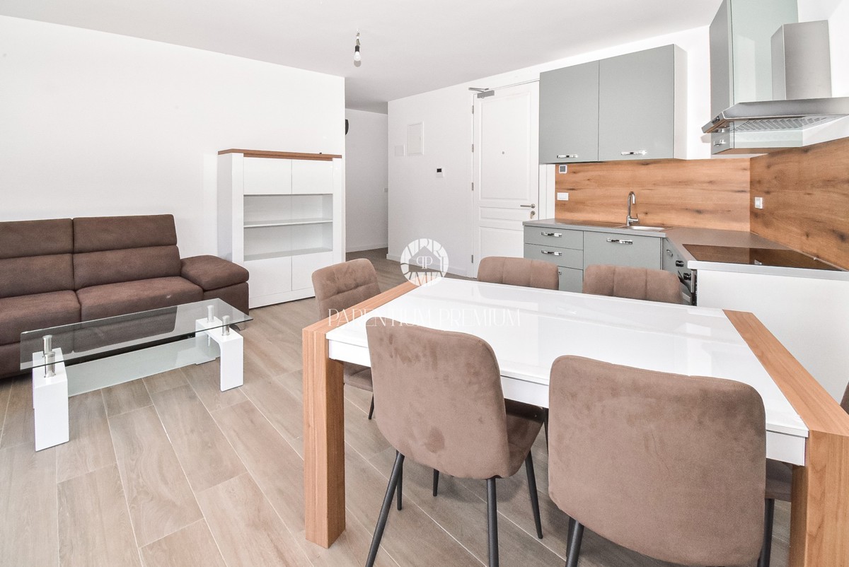 Appartamento in palazzina moderna con cortile, a 400 metri dalla spiaggia