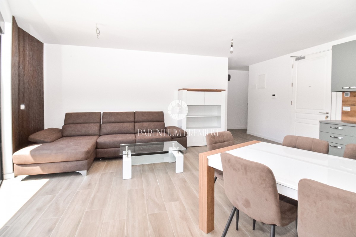 Appartamento in palazzina moderna con cortile, a 400 metri dalla spiaggia