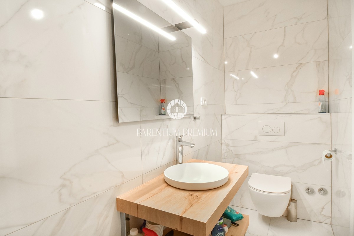 Appartamento in palazzina moderna con cortile, a 400 metri dalla spiaggia