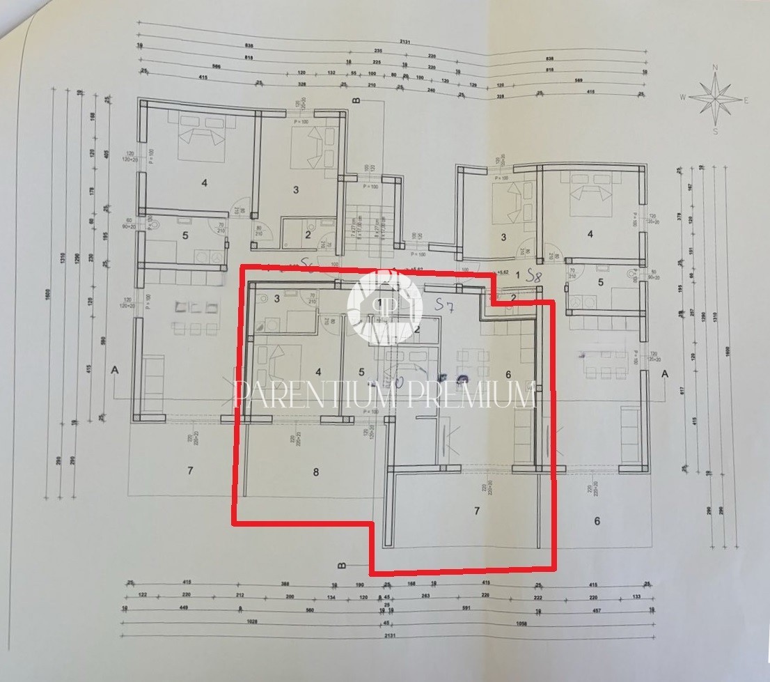 Moderno appartamento al 2° piano con 2 terrazzi e vista mare, vicino al centro, a 700 metri dal mare e dal porto turistico