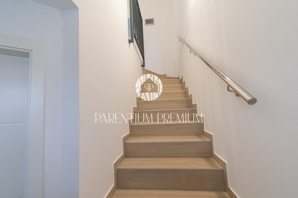 Opportunità - Parenzo - Appartamento duplex con cortile