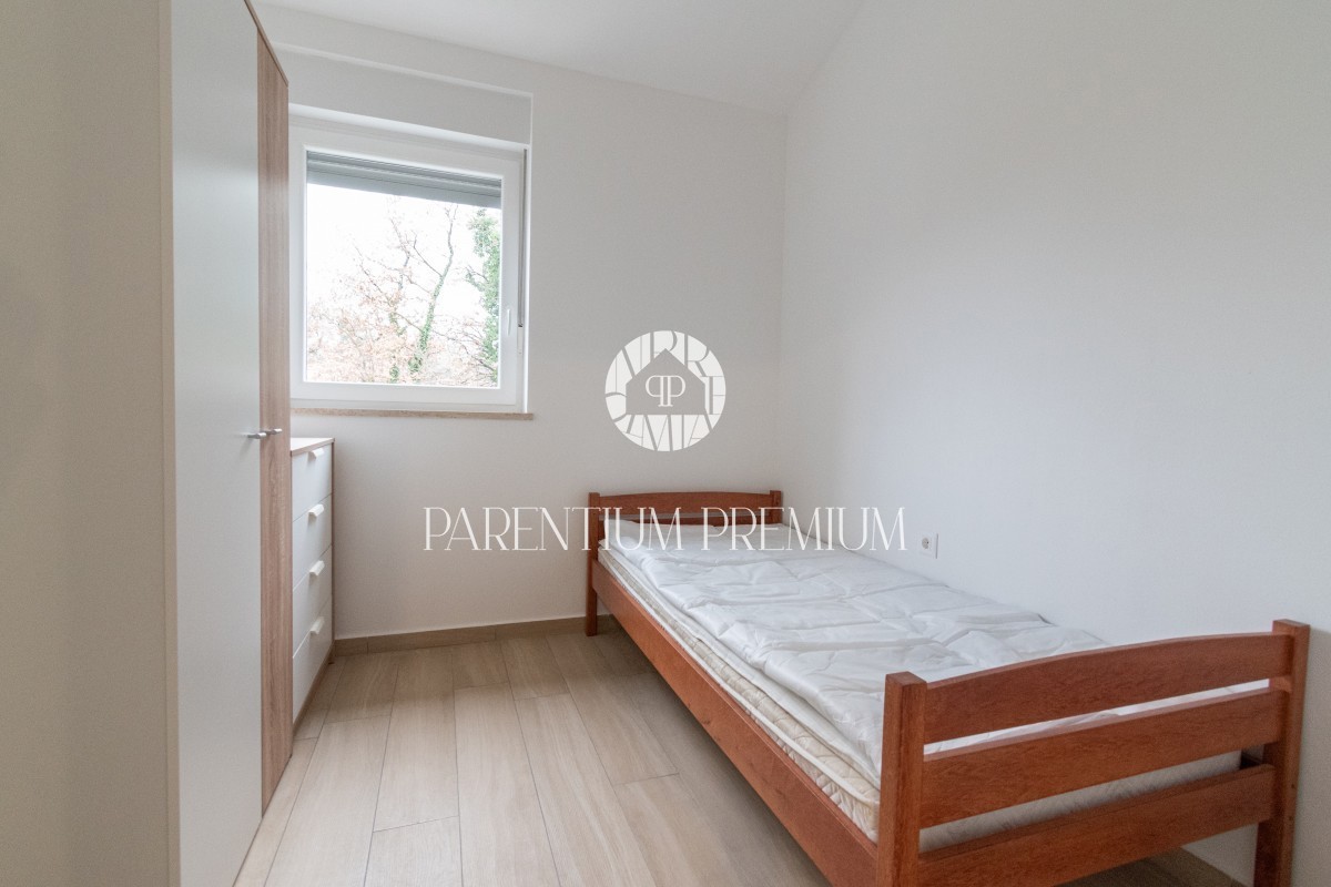 Opportunità - Parenzo - Appartamento duplex con cortile