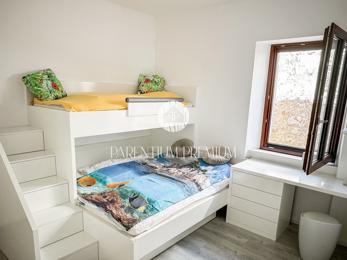 Poreč centro - Appartamento al 1° piano, a 30m dal mare