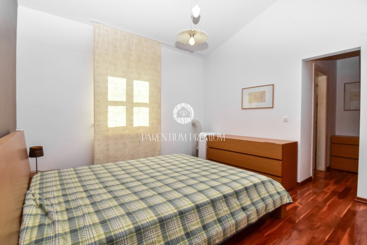 Casa bifamiliare mediterranea con piscina – A solo 1 km dal mare