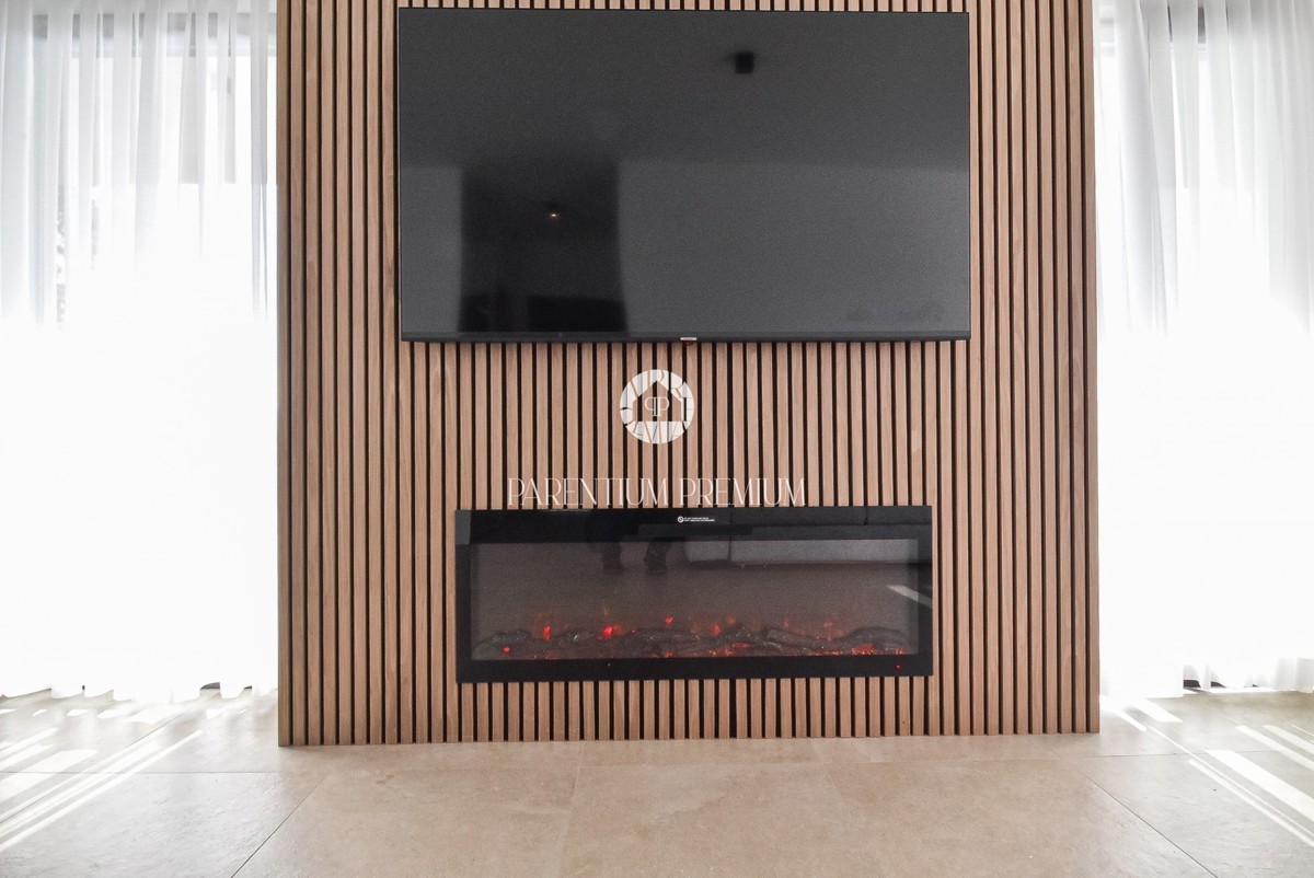 Moderna casa al piano terra con piscina in una zona tranquilla