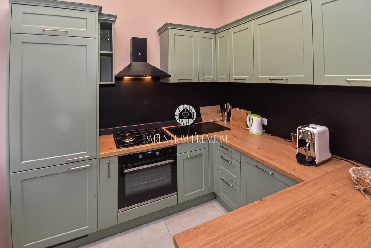 Pula - Appartamento spazioso in un'ottima posizione vicino al centro