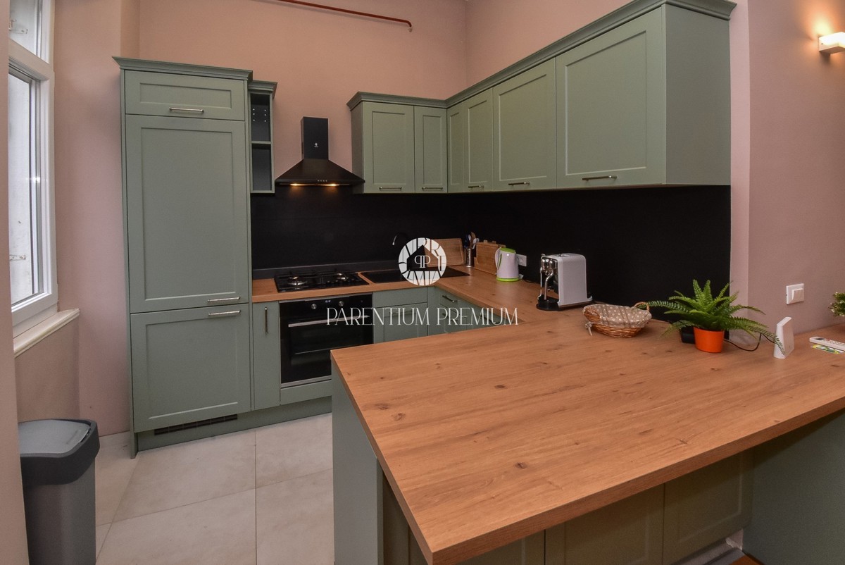 Pula - Appartamento spazioso in un'ottima posizione vicino al centro