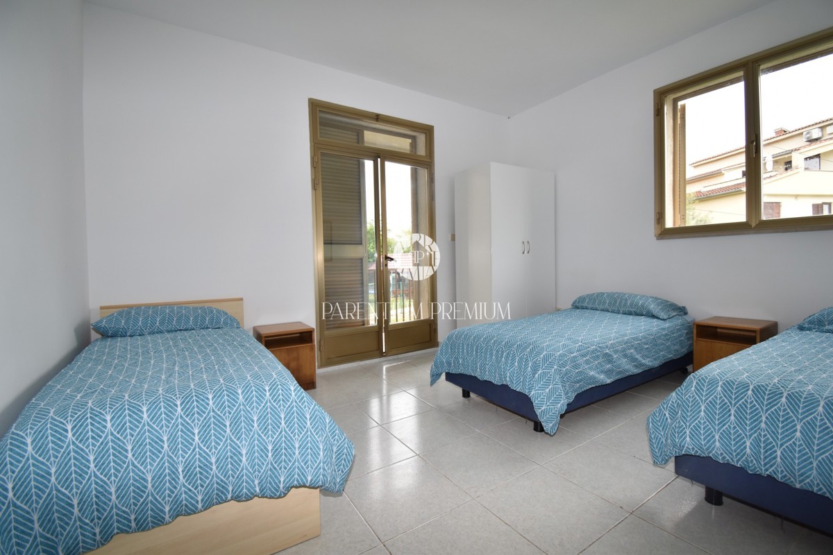 Funtana - Appartamento al piano terra con giardino e due camere da letto