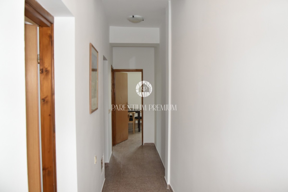 Funtana - Appartamento al piano terra con giardino e due camere da letto