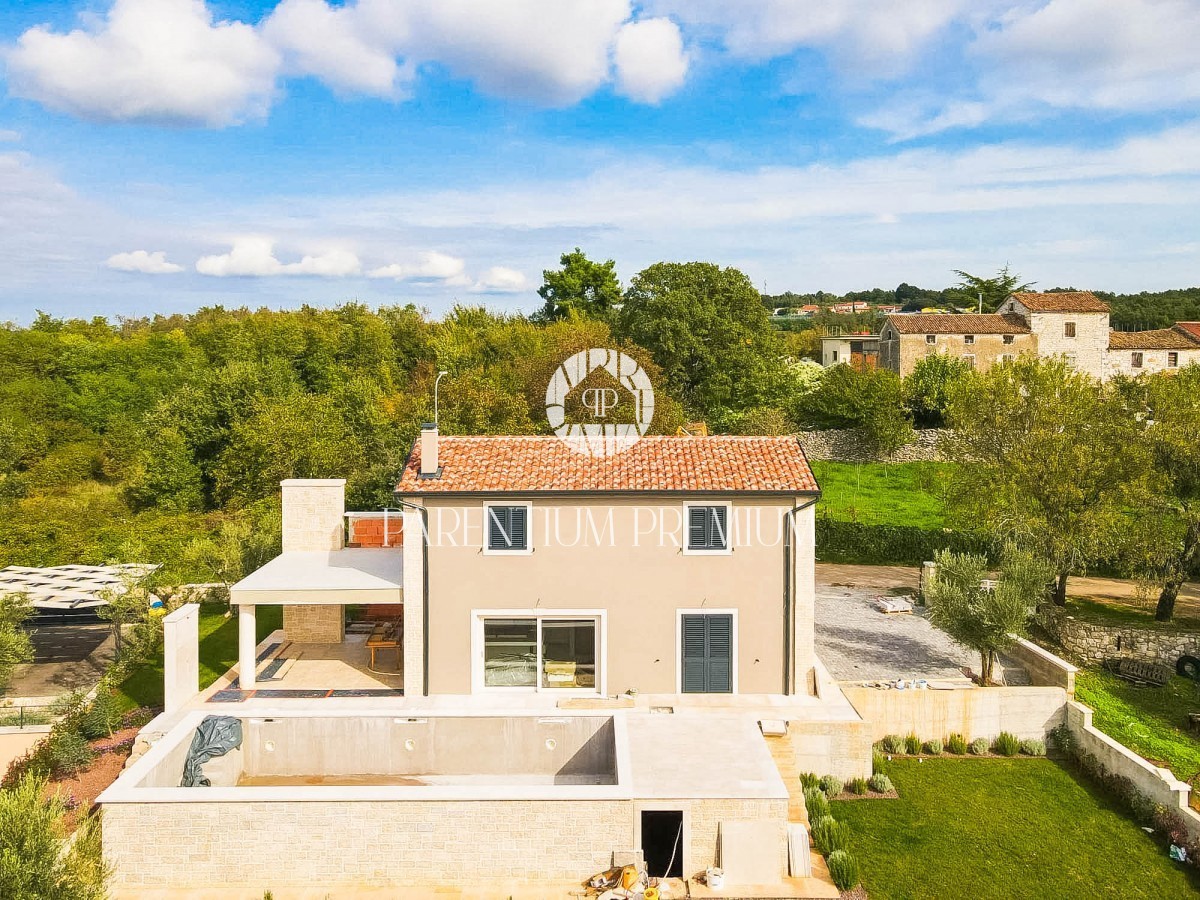 Villa in pietra in posizione tranquilla con bellissima vista panoramica sul mare