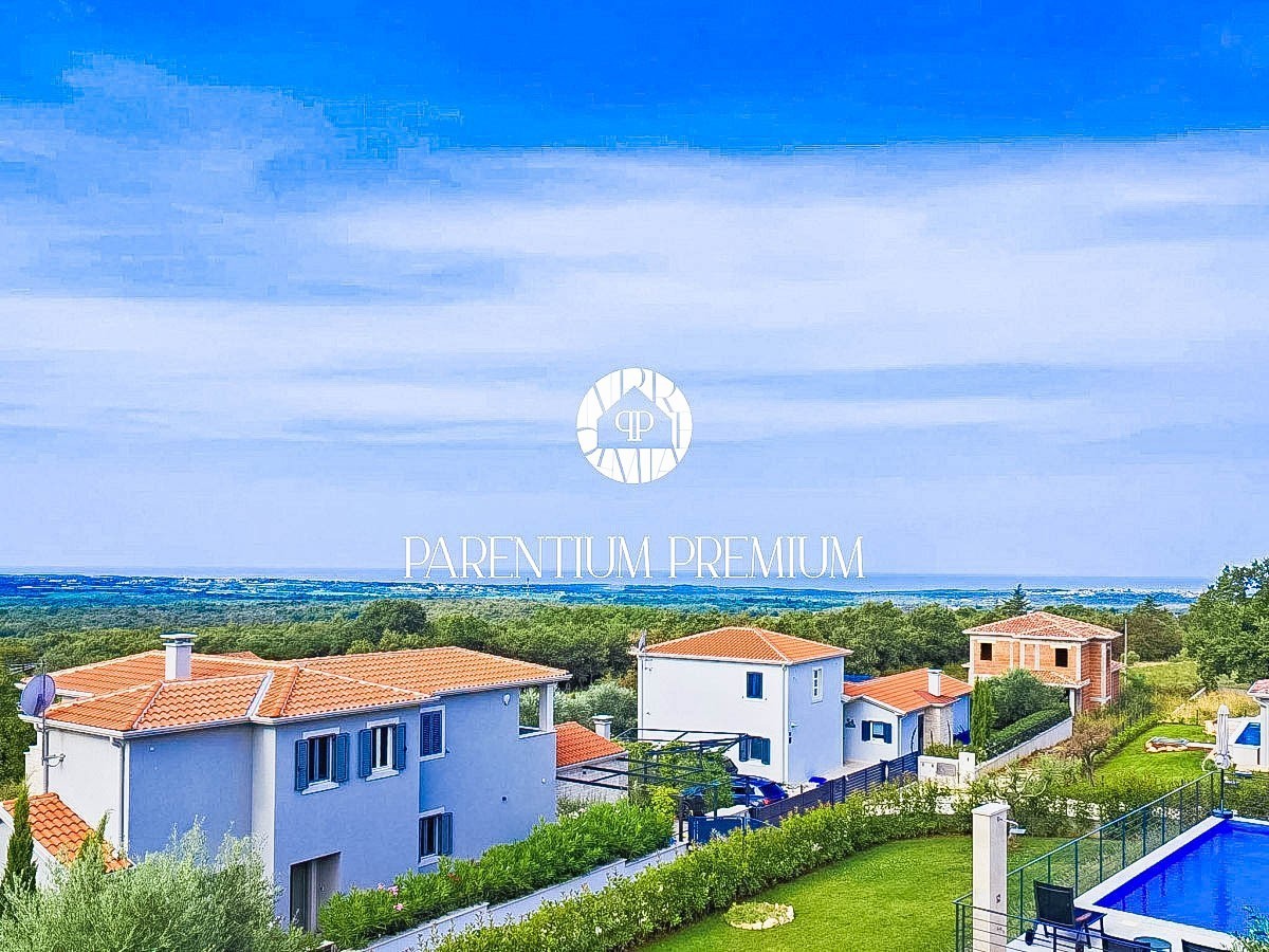 Villa in pietra in posizione tranquilla con bellissima vista panoramica sul mare