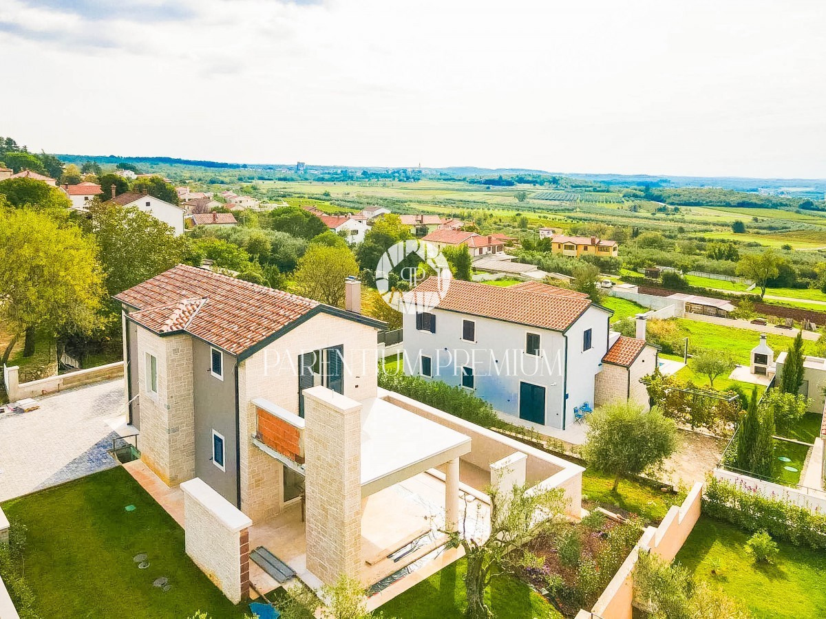 Villa in pietra in posizione tranquilla con bellissima vista panoramica sul mare