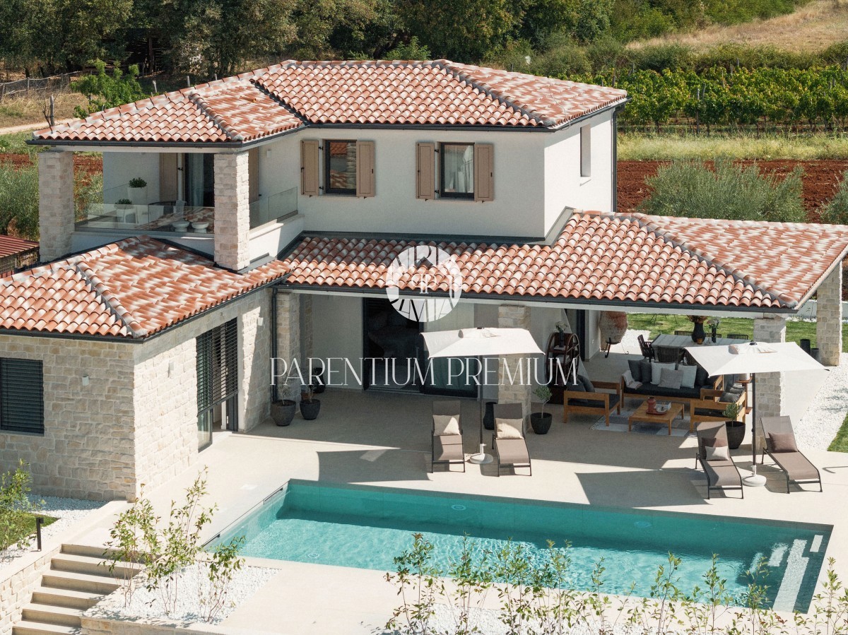 Bellissima villa di design a 5 km dal mare