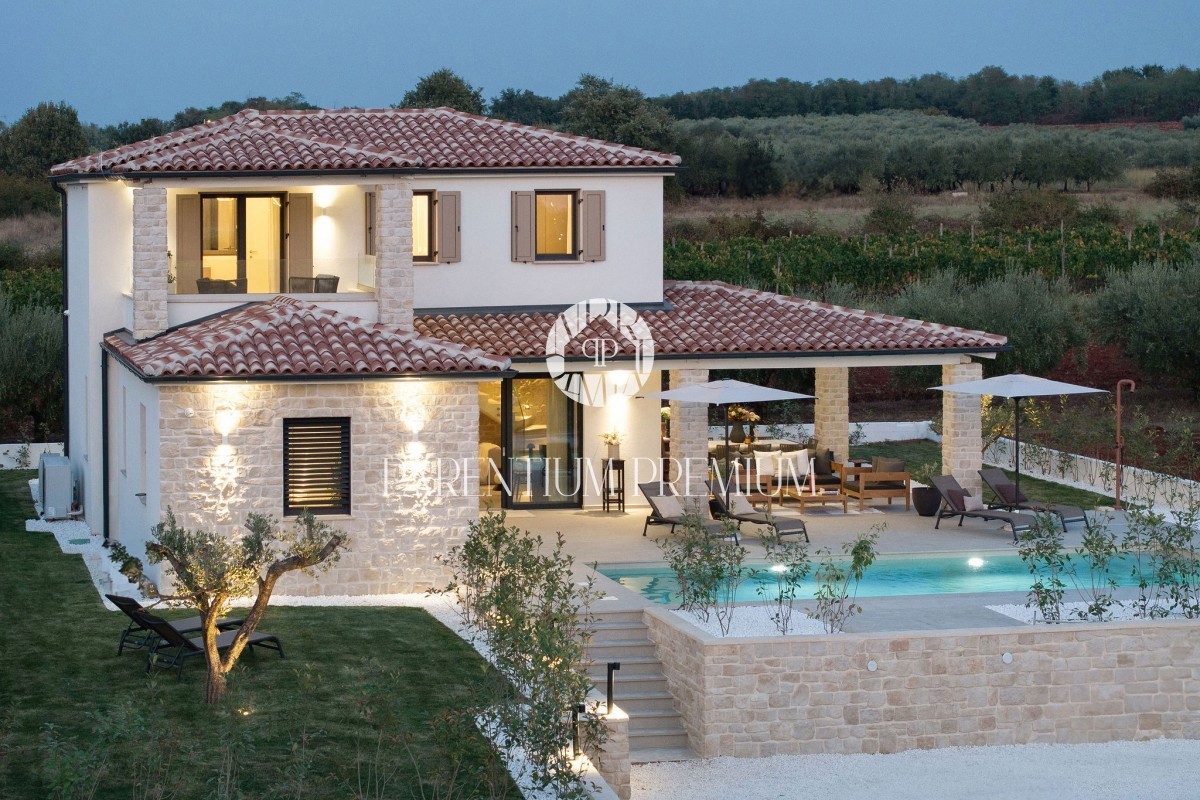 Bellissima villa di design a 5 km dal mare