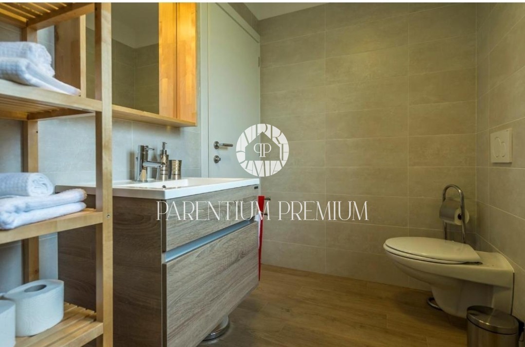 Bella casa su un ampio appezzamento di terreno