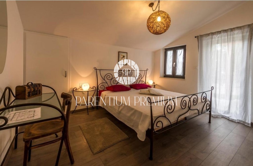 Bella casa su un ampio appezzamento di terreno