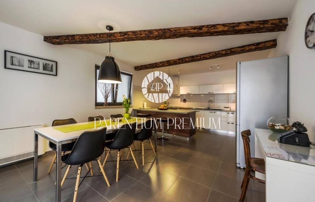 Bella casa su un ampio appezzamento di terreno
