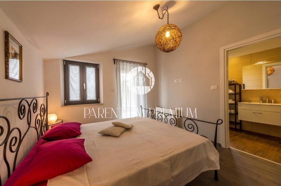 Bella casa su un ampio appezzamento di terreno