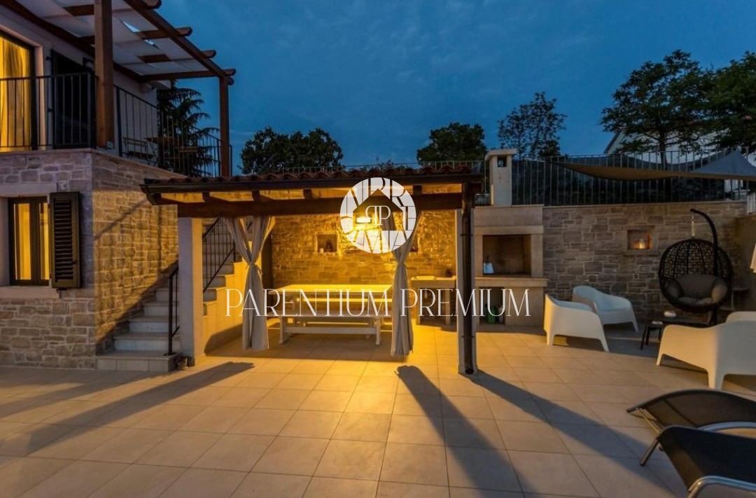 Bella casa su un ampio appezzamento di terreno