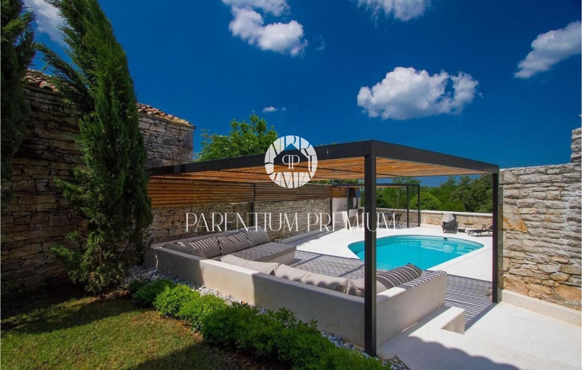 Casa in pietra ristrutturata vicino a Parenzo