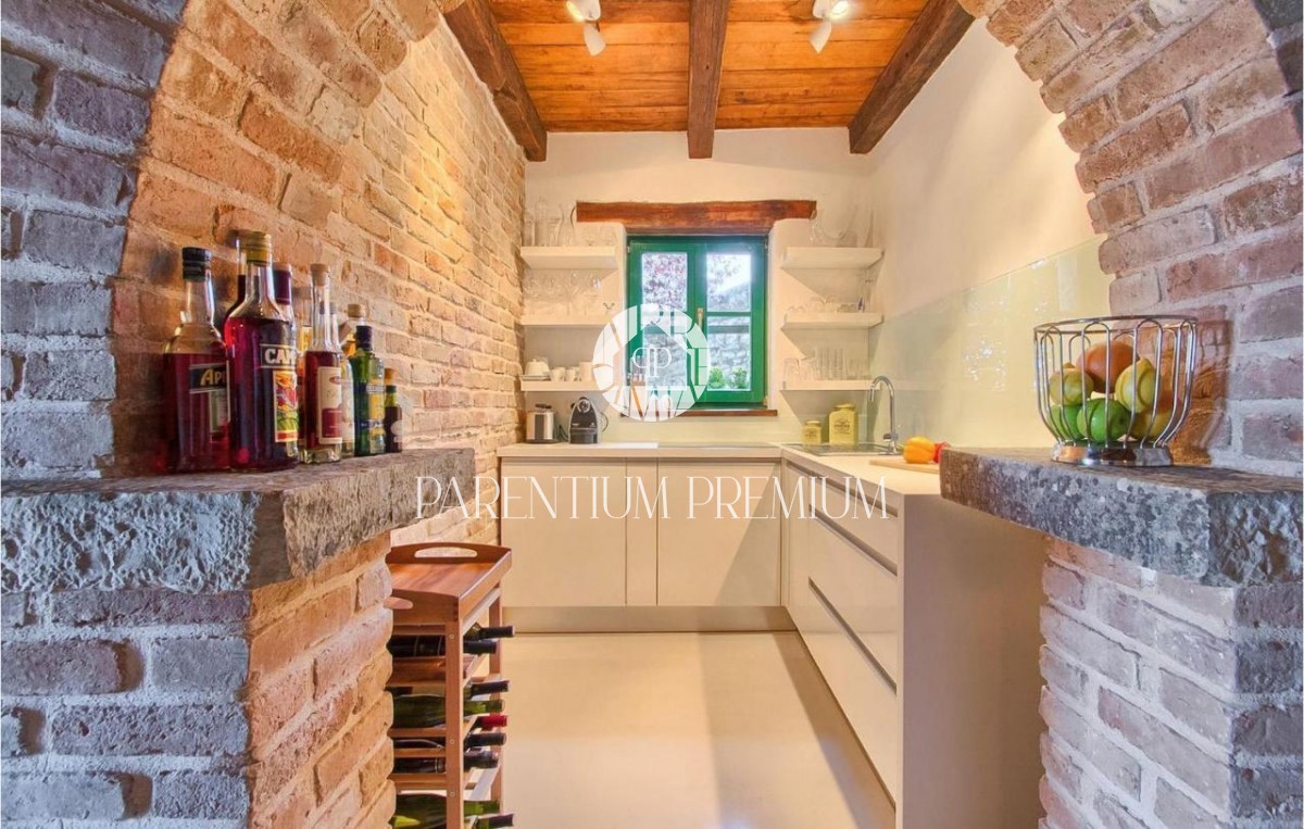 Casa in pietra ristrutturata vicino a Parenzo