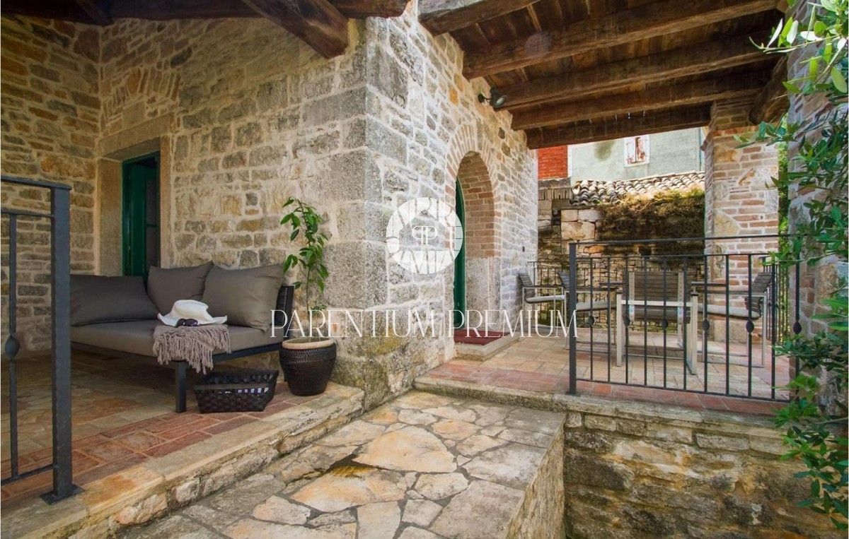 Casa in pietra ristrutturata vicino a Parenzo