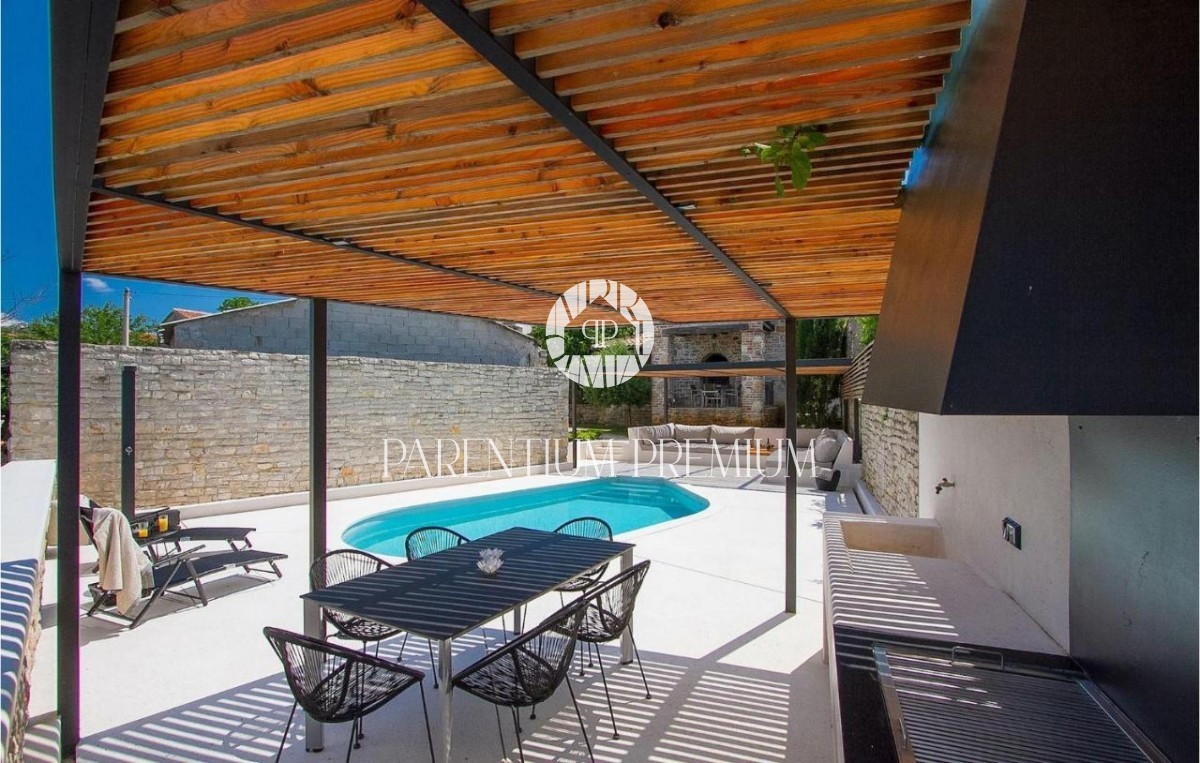 Casa in pietra ristrutturata vicino a Parenzo