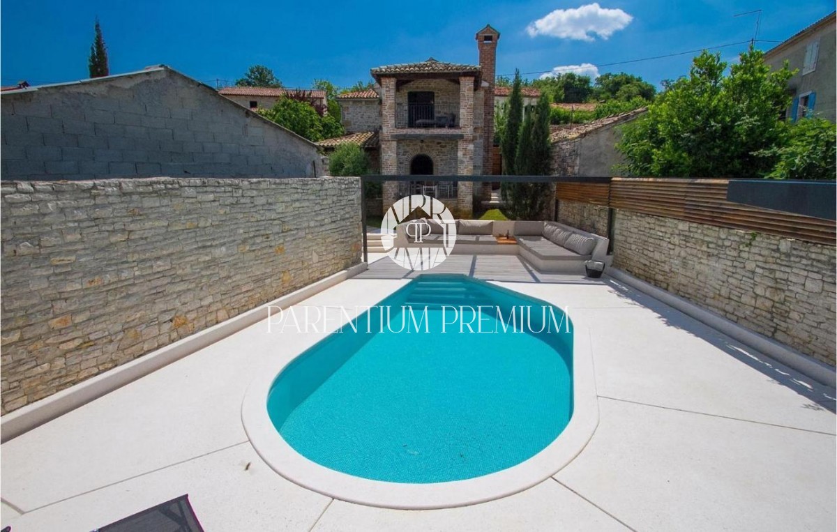 Casa in pietra ristrutturata vicino a Parenzo