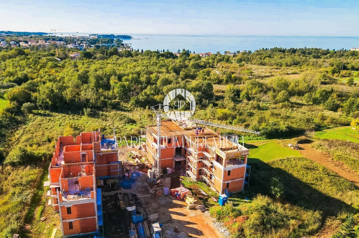 Ottimo appartamento al piano terra con giardino a 900 metri dal mare vicino a Parenzo